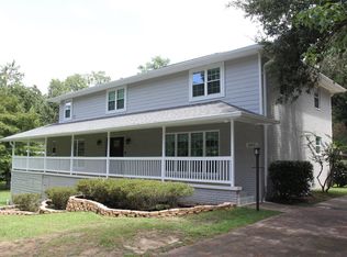 5812 Ridge Rd, Ocean Springs, MS 39564