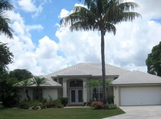 10393 Peachtree Cir, Palm Beach Gardens, FL 33418