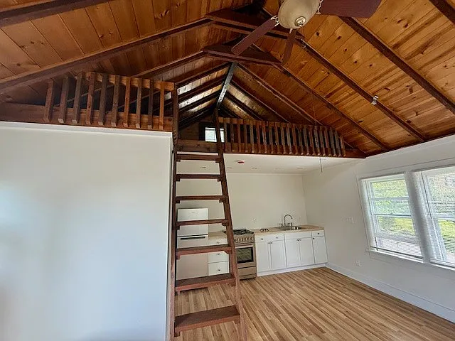 204 Chestnut St — Photo 9