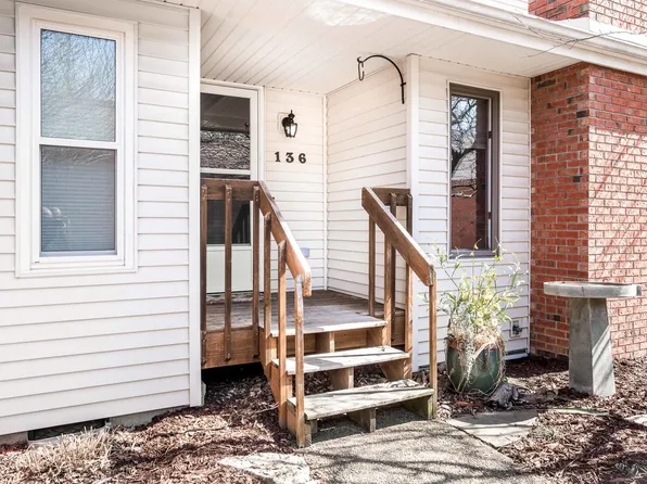 903 N Linden St APT 136, Normal, IL 61761