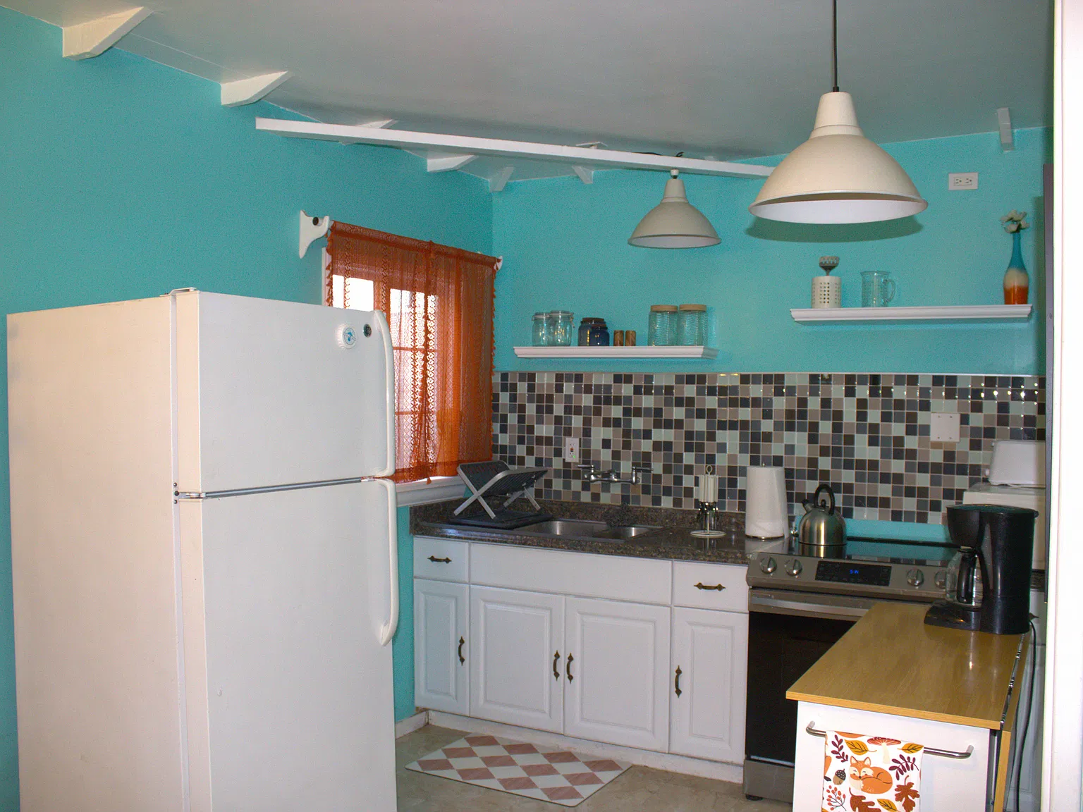 2 bed, 600 sqft, $2,800 — Photo 4
