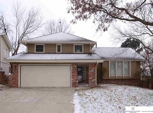 15011 Dorcas Cir, Omaha, NE 68144
