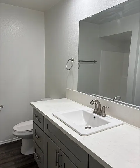 South St Apartments — Photo 7