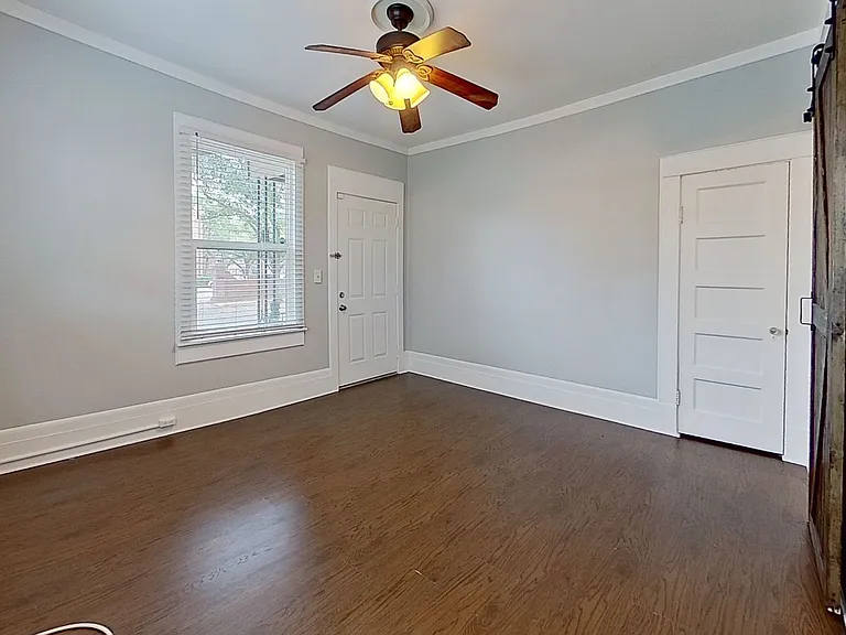 Palm Avenue Triplex — Photo 7