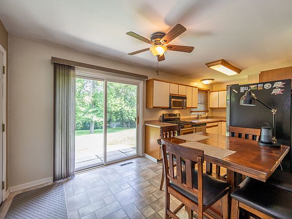 5th image of 2818 Limerick Dr