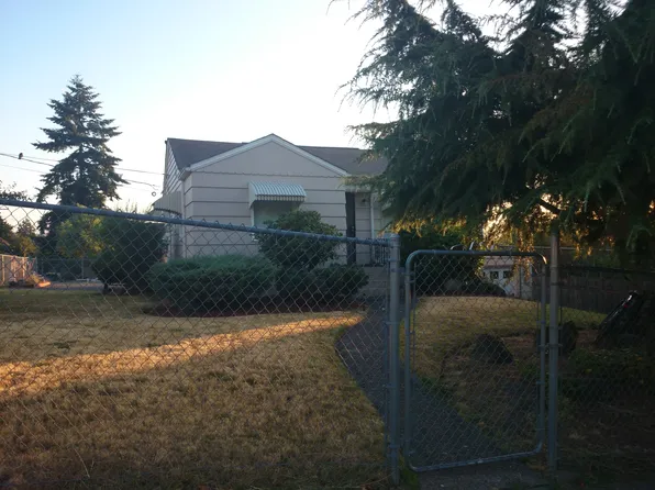 2326 W Emerson St, Seattle, WA 98199