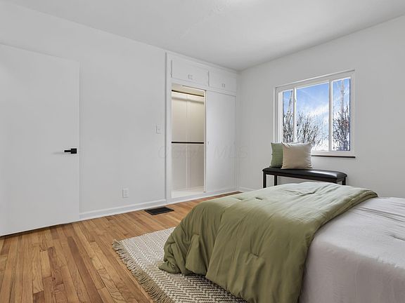 3rd image of 180 Harding Rd