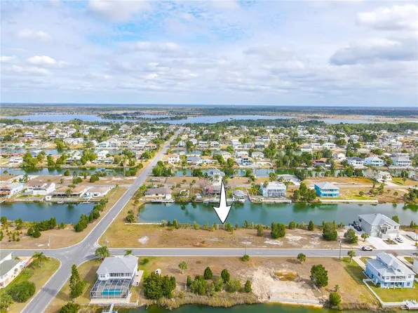 3272 Spanish Bayonet Dr #3, Spring Hill, FL 34607