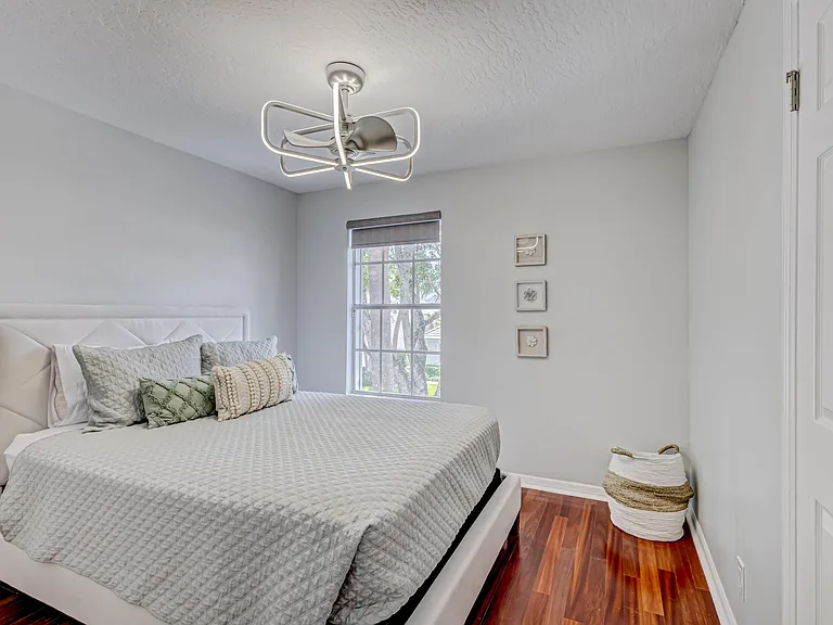 17 Selby Ln — Photo 47