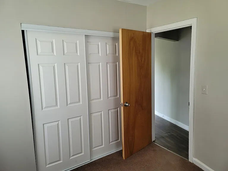 21395 Oxford Ave — Photo 38
