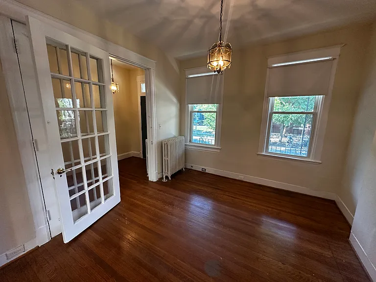1223 F St NE — Photo 3