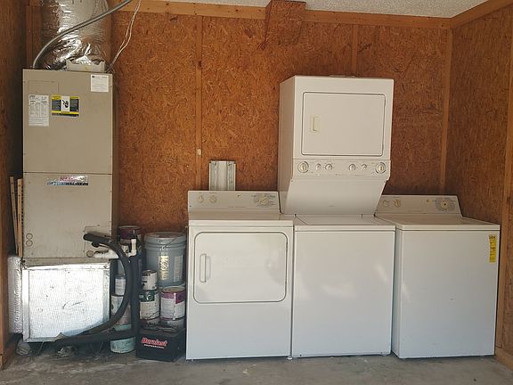 2nd image of 9585 Bromley Ct