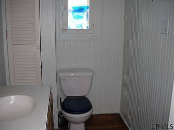 4th image of 428 6th Ave