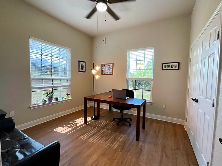 104 Rolling Waters Ct — Photo 8