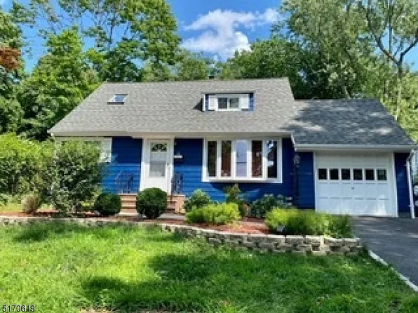 10 Seaman Rd, West Orange, NJ 07052