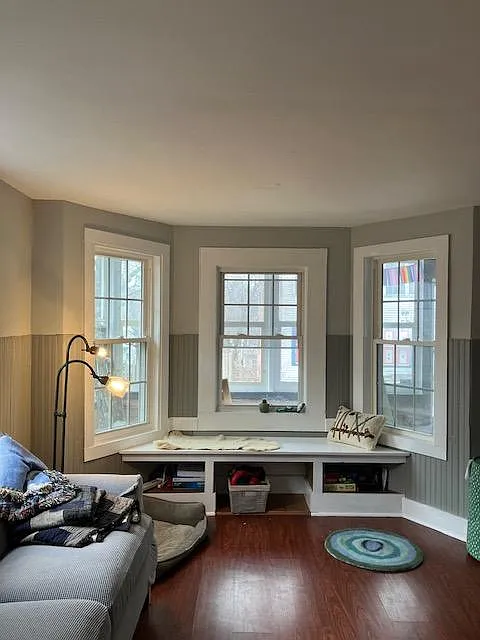 3 bed, 900 sqft, $1,900 — Photo 2