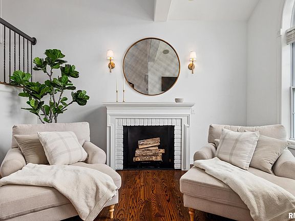 5th image of 2902 W Wessex Dr