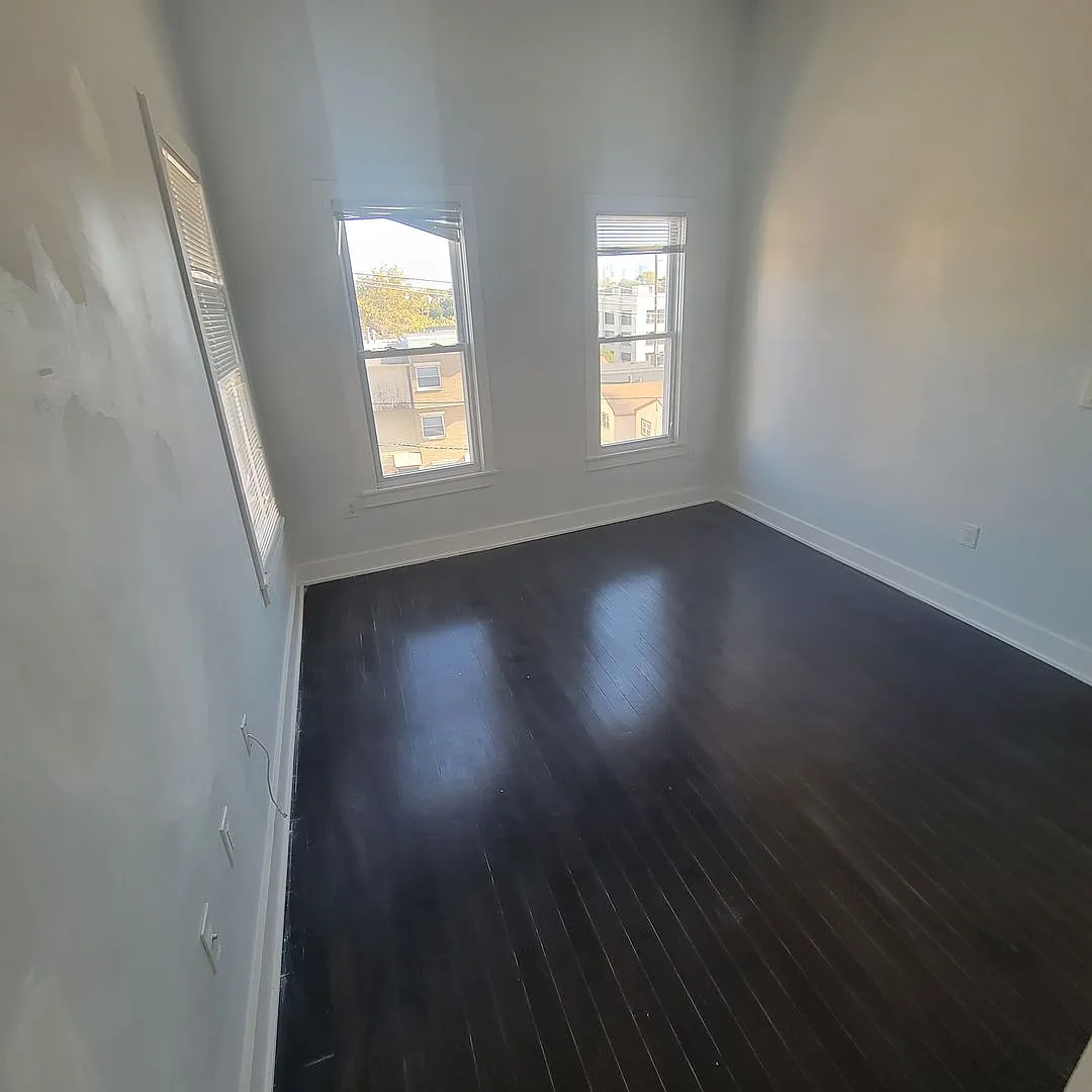 065 - 439 Mercer Street Realty Llc — Photo 4