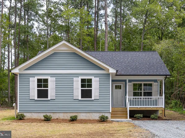28 Woodmount Dr, Colonial Beach, VA 22443