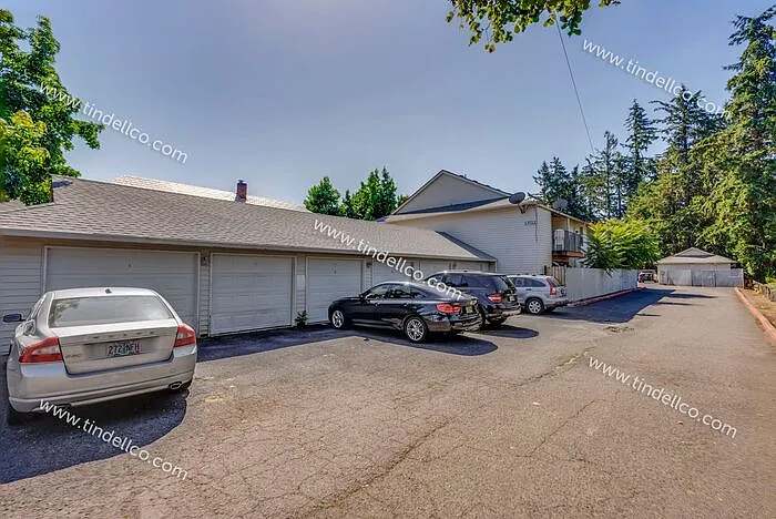 13738 NE Glisan St #3 — Photo 34