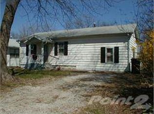2246 N Farmer Ave, Springfield, MO 65803