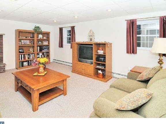 3rd image of 1486 Federal Dr