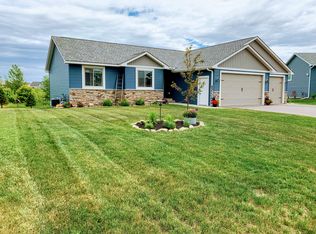 2214 Pioneer Trl, New Richmond, WI 54017