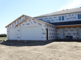 713 Glenwood Dr, Bismarck, ND 58504