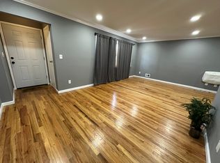 84 Country Village Rd FLOOR 1, Jersey City, NJ 07305