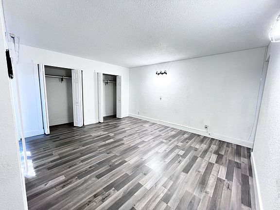 4th image of 295 Woodland Road
