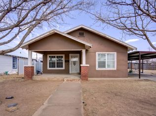 220 S 7th St, Slaton, TX 79364