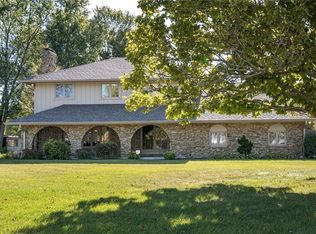 805 Oakdale Dr, Anderson, IN 46011