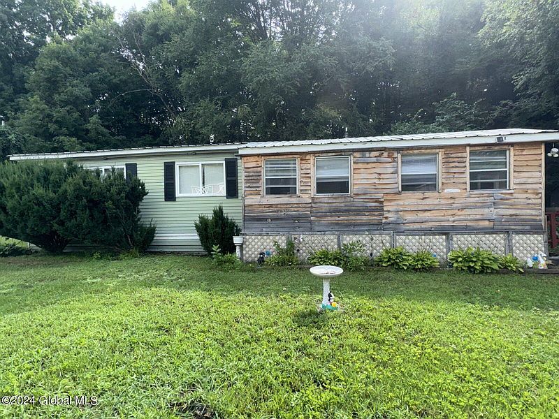 4th image of 107 Holly Lane