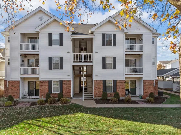 16530 Victoria Crossing Dr Unit D, Grover, MO 63040