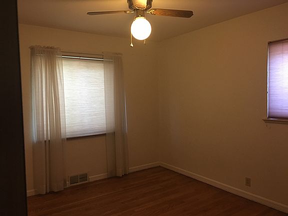 4th image of 4795 S Clarkson St