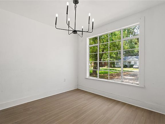 2nd image of 3105 Emogene St