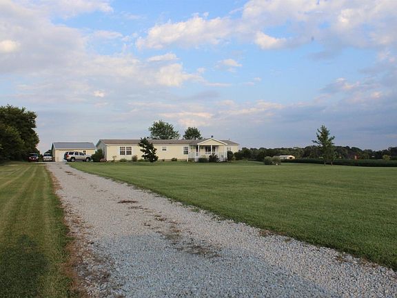 2nd image of 2222 N County Road 300 W