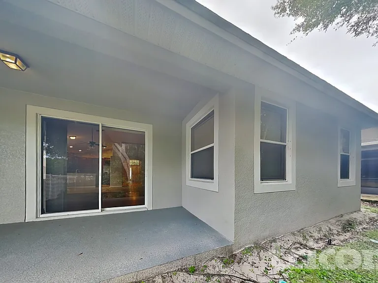 351 Fairmount Park Ct — Photo 17
