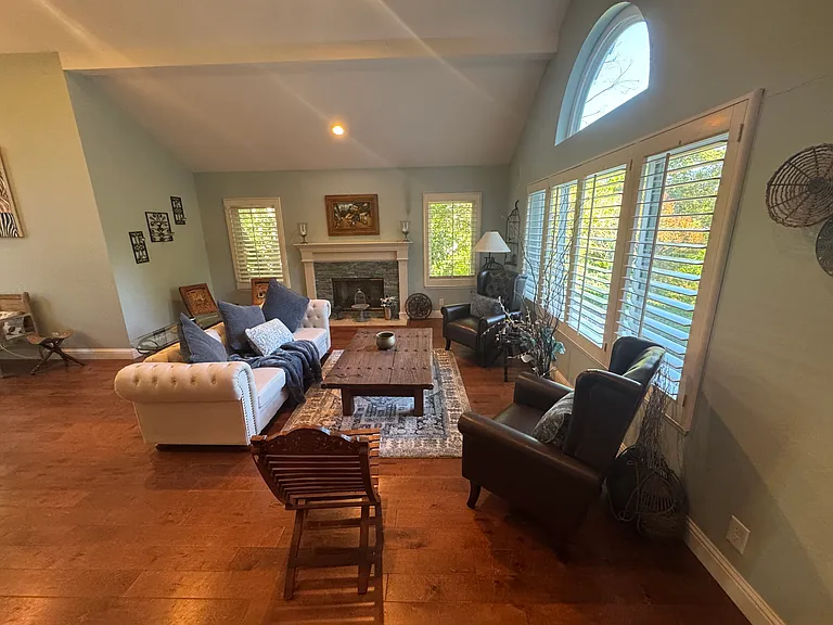 3726 Deer Trail Ct — Photo 5