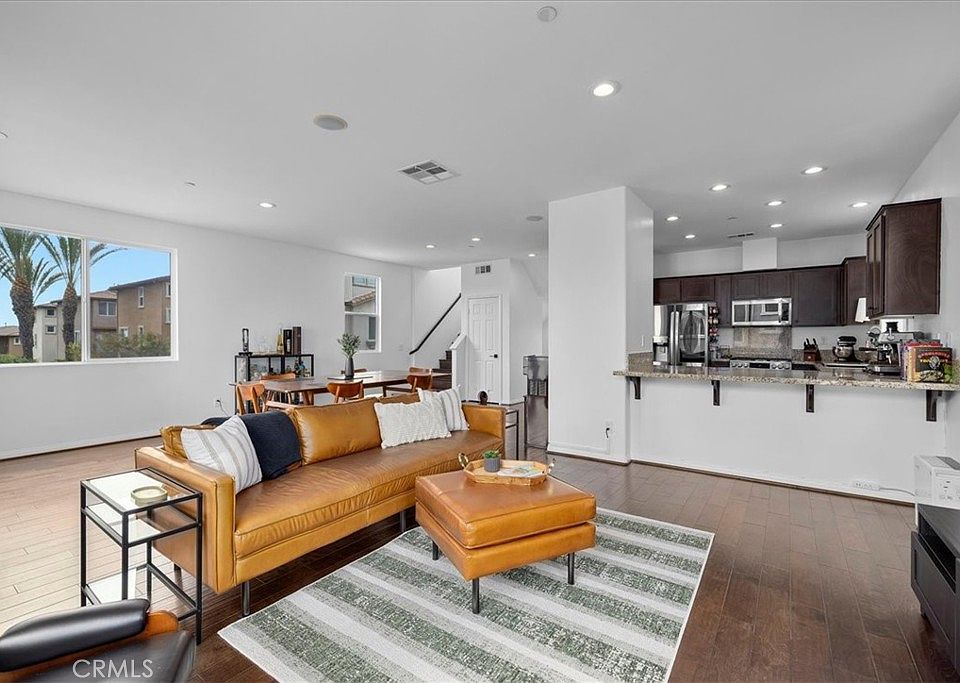 1st image of 1515 Mission Ln