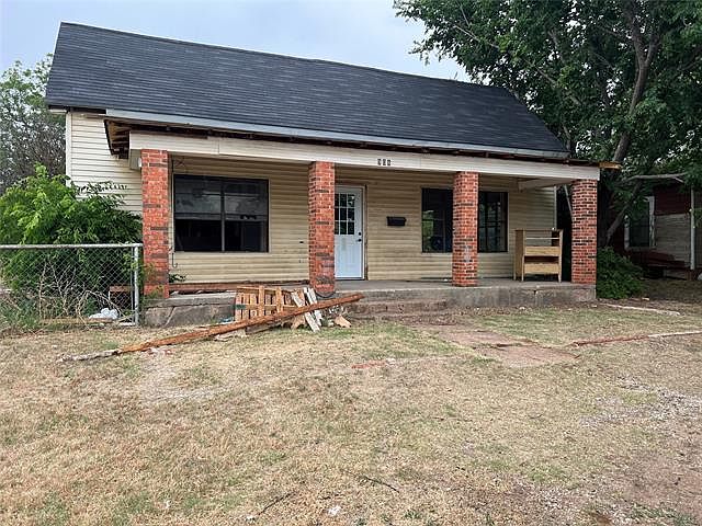 1st image of 908 Avenue H