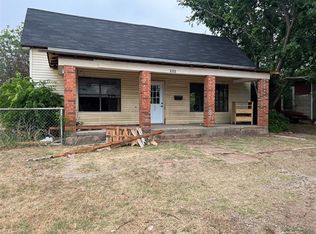 908 Avenue H, Cisco, TX 76437