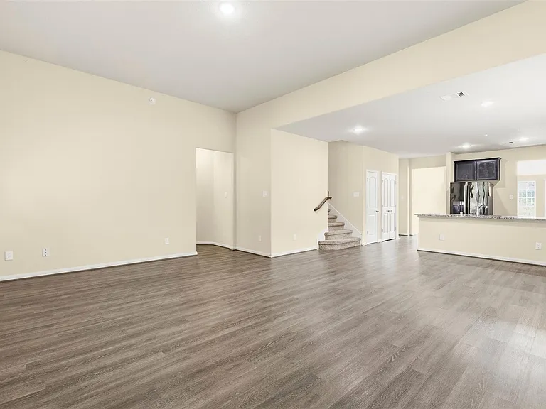 6131 Carpenters Cove Ln — Photo 14