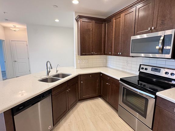 4th image of 2511 W QUEEN CREEK Road #337