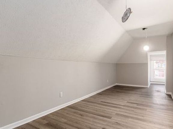 5th image of 360 N Garfield Ave #368