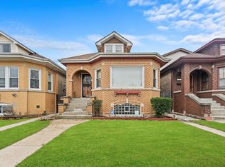 5233 W Schubert Ave, Chicago, IL 60639