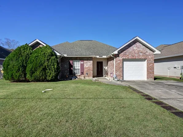 2368 Soult St, Mandeville, LA 70448