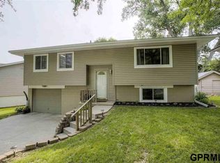 12729 Fowler Cir, Omaha, NE 68164