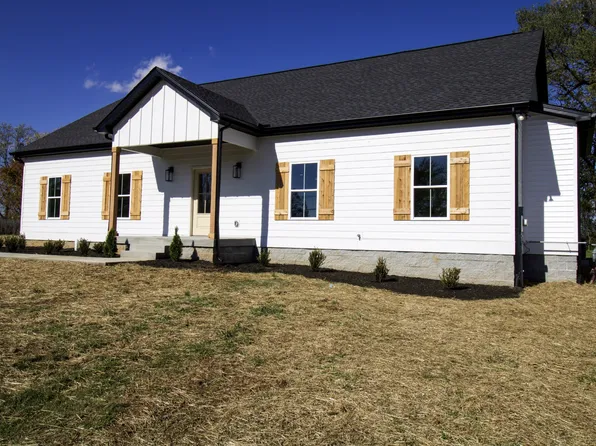 126 Old Westmoreland Rd, Portland, TN 37148