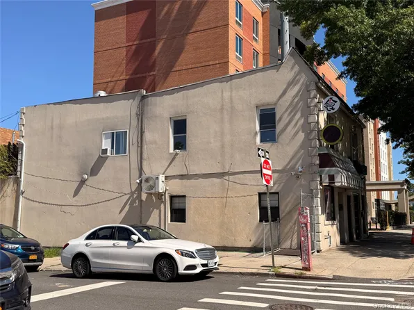 183-01 Horace Harding Expressway, Fresh Meadows, NY 11365
